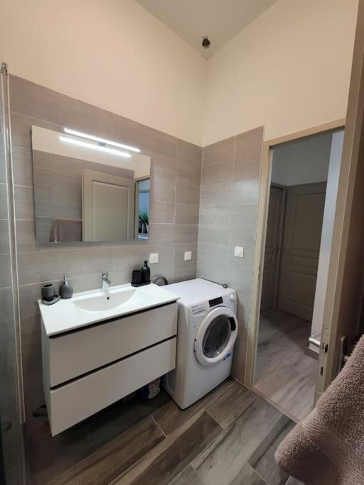 L'Orchidee, Proche De La Gare Avec Clim Et Terrasse Apartment นาร์บอนน์ ภายนอก รูปภาพ